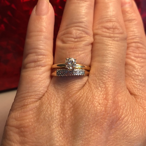 FLASH SALE 🌺🌺 14k gold round diamond engagement ring is approx. .45ct - Picture 3 of 14